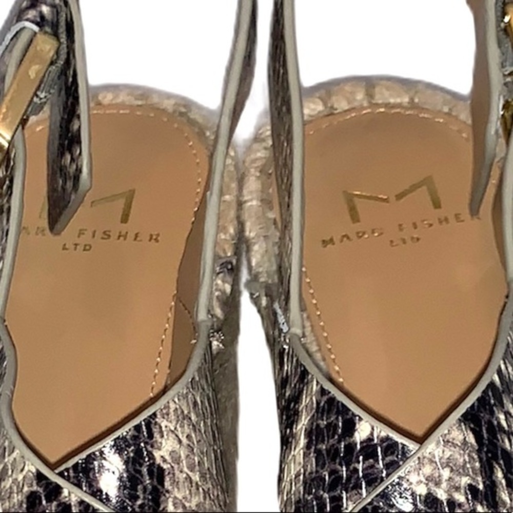 Marc Fisher size 8 leather snakeskin wedge sandals - Picture 10 of 12